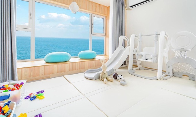 Andeok House | Jeju Kidsgajok Badatgahauseu