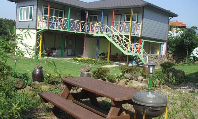 Namwon House | Jeju Myung House