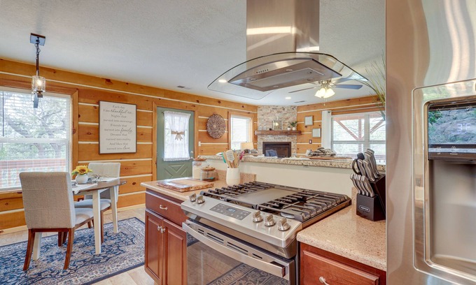 Jemez Springs Cabin | Jemez Springs Cabin w/Deck + Mountain Views!