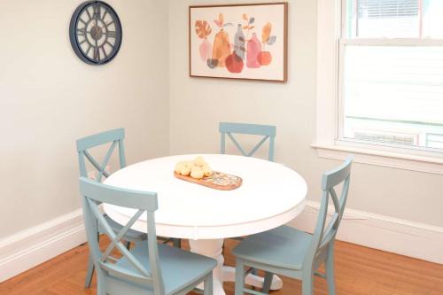 College Hill Apartment | Jennifer's College Hill Apartment Close to Everything