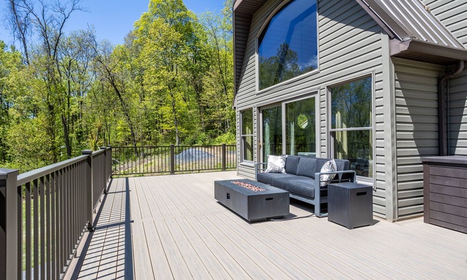 New Bloomfield House | Jericho Ridge Retreat.