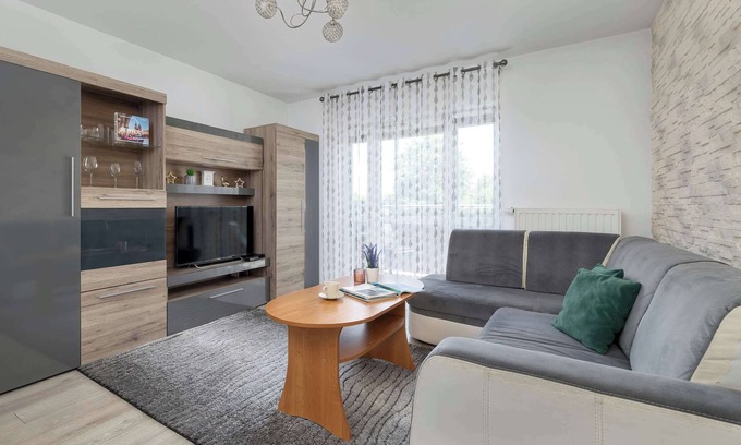 Biezanow - Prokocim Apartment | Jerzmanowskiego 2BD | Kraków | Modern Apartment | Balcony