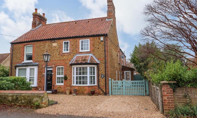 Snettisham House | Job's Cottage