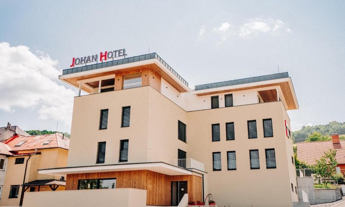 Zlin Hotel | JOHAN HOTEL