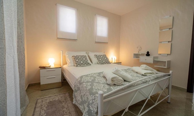 Drepano Apartment | John Apartments