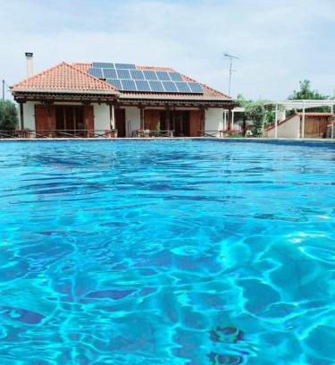 Temeni Villa | Johnny Jo Villa