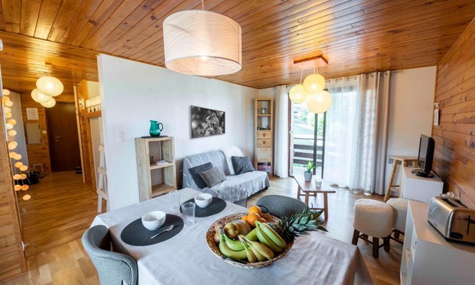 Baratier Apartment | Joli T2 - Vue sur Lac - 5 min du plan d'eau d'Embrun