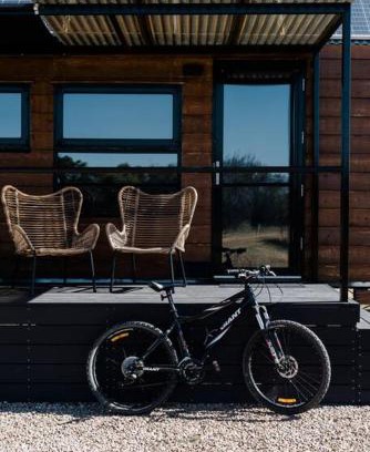Rutherglen House | Jones Winery Tiny House on the Vineyard, Rutherglen - Off Grid