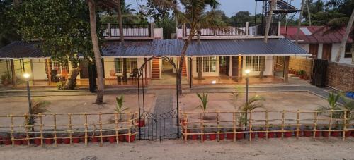 Alappuzha Bed & Breakfast | Jonirene Seasands