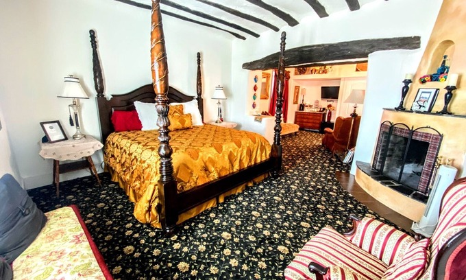 Mesilla Apartment | Josefina's King Suite in Historic Old Mesilla Plaza.