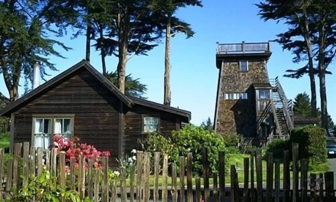 Mendocino Bed & Breakfast | Joshua Grindle Inn