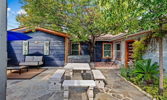 South Lamar House | Joy Sanctuary