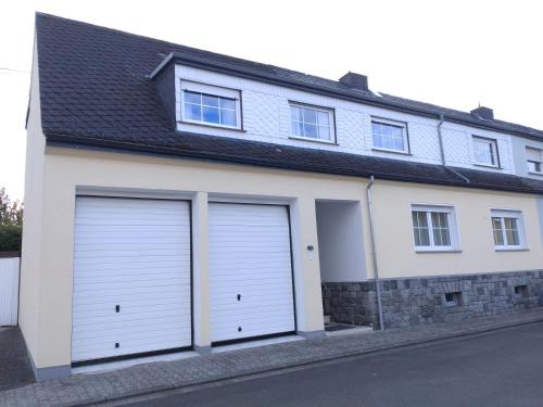 Siershahn House | JQ's Haus - Rooms & Wi-Fi & TV