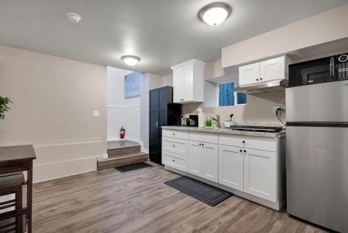 Atlantic House | Judkins Entire Lower Floor - Close to Downtown