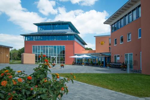 Juelich Hotel | JUFA Hotel im Brückenkopfpark - Jülich