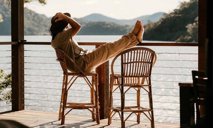 Sydney House | JULIANS ON COBA . stunning sunsets . HAWKESBURY RIVER . river specials
