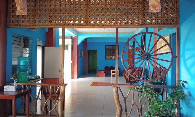 Yumbing Hotel | July'S Haven Seaside Pension Camiguin