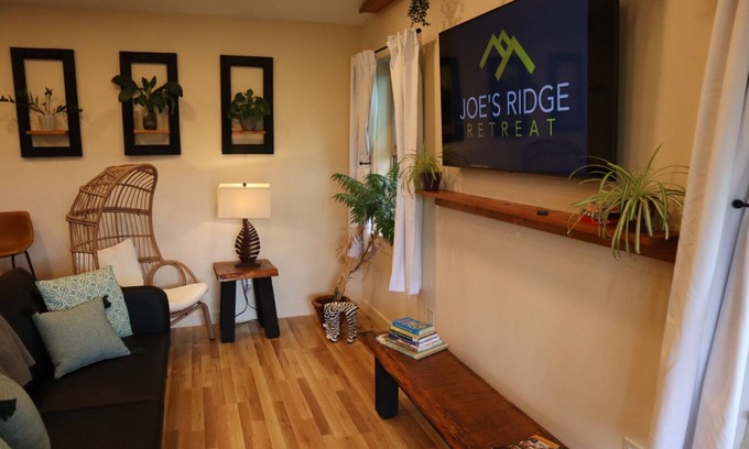 Cool Ridge Cabin | Jungle Boogie in Mountains