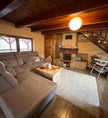 Suseni House | K&N vendégház