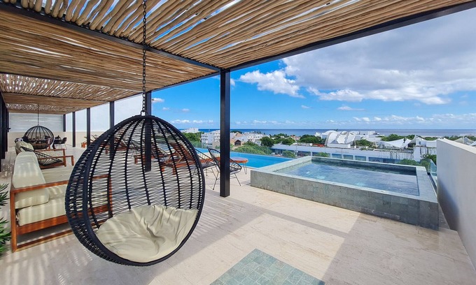 Centro Apartment | Kaab by the Beach. Condo with roofpool