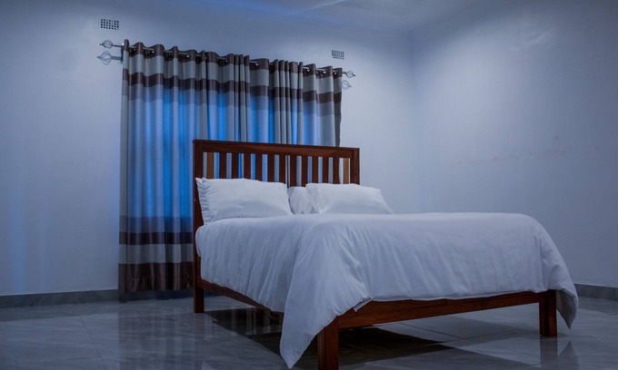 Victoria Falls Cabin | Kafusi Lodge
