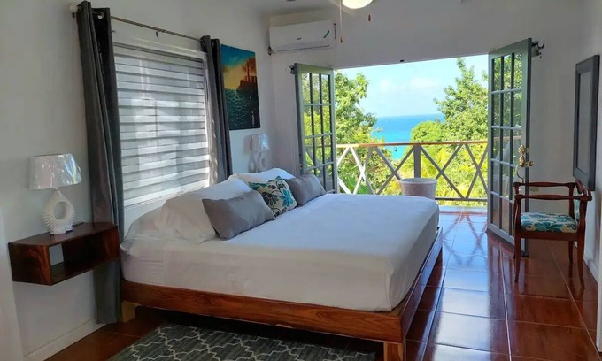 Port Antonio Villa | Kai's Place @ Tim Pappies 3rd Floor luxury villa