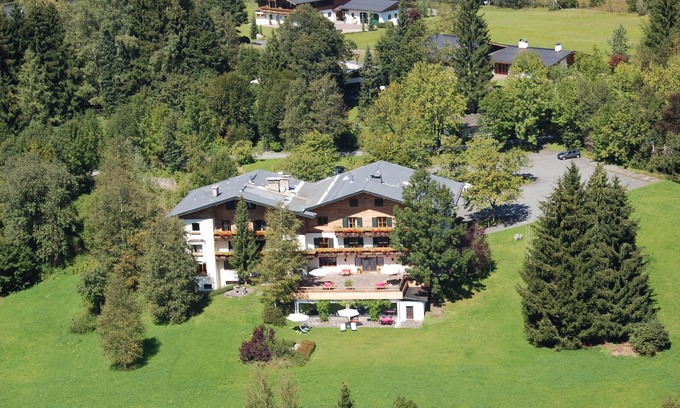 Kitzbuehel Ski Chalet | Kaiserhof Chalet in Kitzbühel