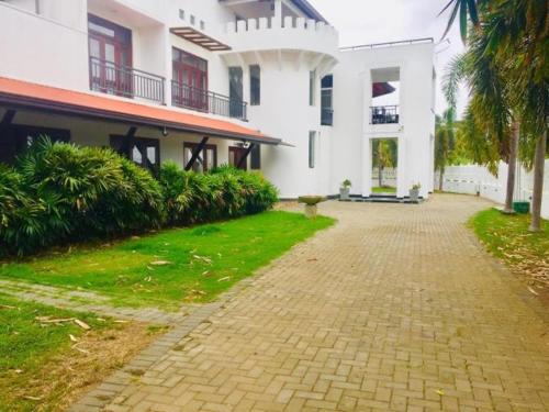 Hambantota Hotel | Kamatha Hotel & Restaurant