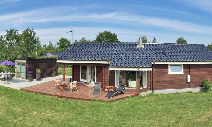 Gedesby House | "Karanfilka" - 900m from the sea by Interhome