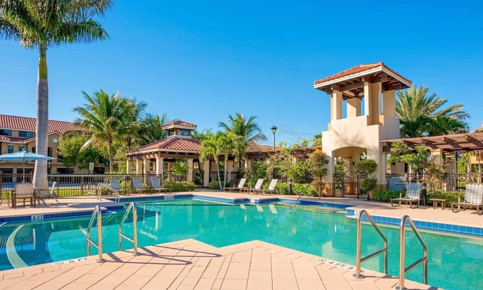 Delray Beach Apartment | Kasa | Have Some Fun in the Sun | Delray Beach
