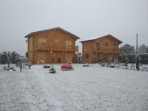 Ampelokipi Ski Chalet | Kastor Chalets