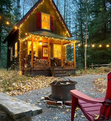 Sandpoint Ski Chalet | Kataluma Inn, Sandpoint, Idaho - Entire Cozy Cabin, Pet Friendly