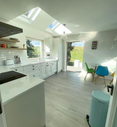 Castlebaldwin House | Kathleen's Carrowkeel Cottage