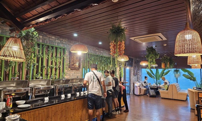 Soc Son Hotel | Kawasaki Noibai Hotel