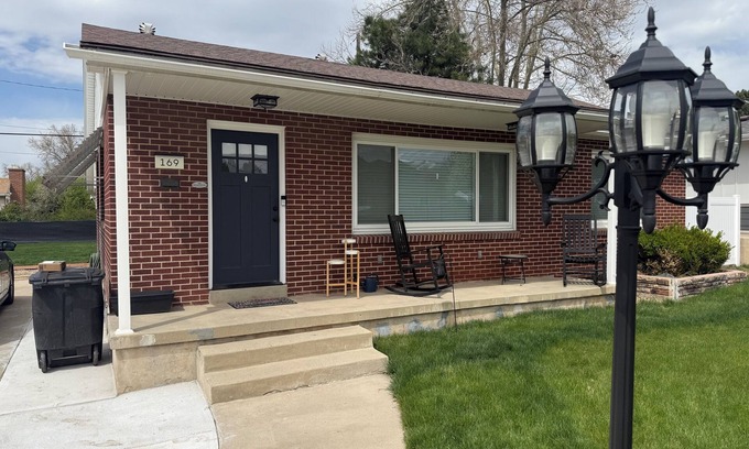 Kaysville House | Kaysville Kottage: Family-Friendly 4-bedroom House with Fire Pit