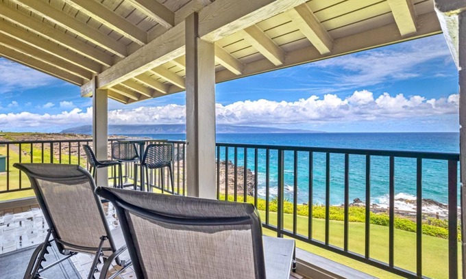 Napili Condo | KBM Resorts | FREE CAR | Kapalua Bay Villa | Oceanfront | 1-Bedroom Condo, Gorgeously Remodeled! KBV-26B1