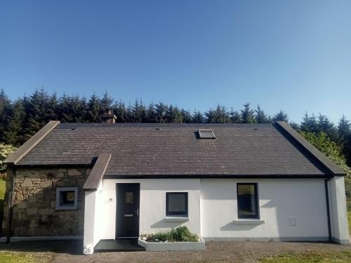 Achill Island House | Kearneys Cottage, Dugort, Achill Island, County Mayo - 3 Bedroom Sleeps 6