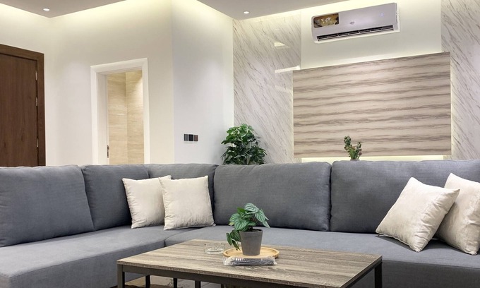 Riyadh Apartment | Kease Mughrizat E-2 Royal touch AZ27