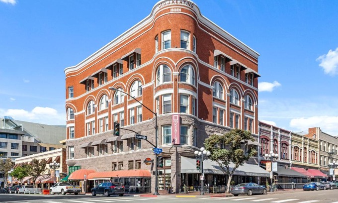 Gaslamp Quarter Hotel | Keating