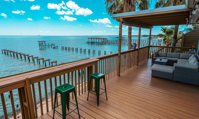 Clear Lake Shores House | Kemah Bay Retreat: Steps to Kemah Boardwalk, Bayfront, 216-ft Pier, Elevator, EV