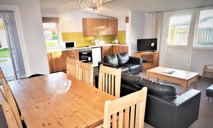 Wigton Other | Kendal Gold Chalet + Hot Tub @ Solway Holiday Village