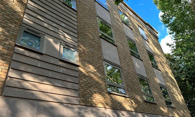 Slough Apartment | Kensington House by Solitaire Suites