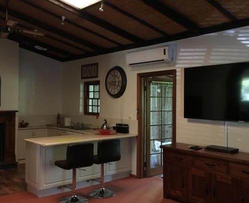 Old Reynella House | Kentia Palms