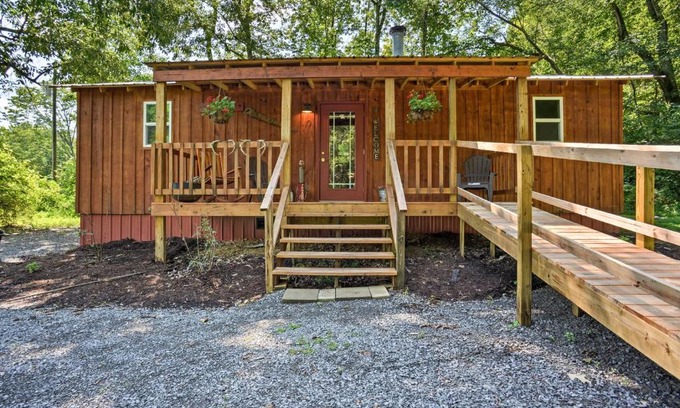 New Concord House | Kentucky Cabin with 2 Fishing Ponds and Trail Access