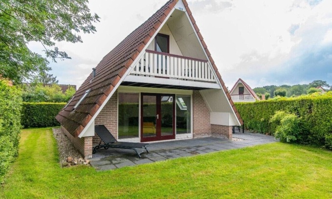 Zwiggelte House | Kestrel I Enjoyment near the Forest