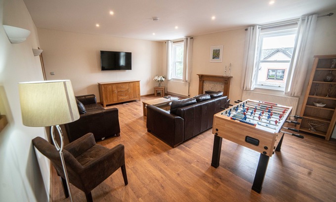 Keswick Apartment | Keswick centre spacious and modern 3 bed apartment plus sofa bed