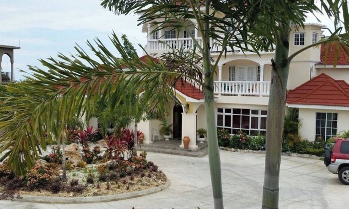 IronShore Estates Villa | Khastle Khodero