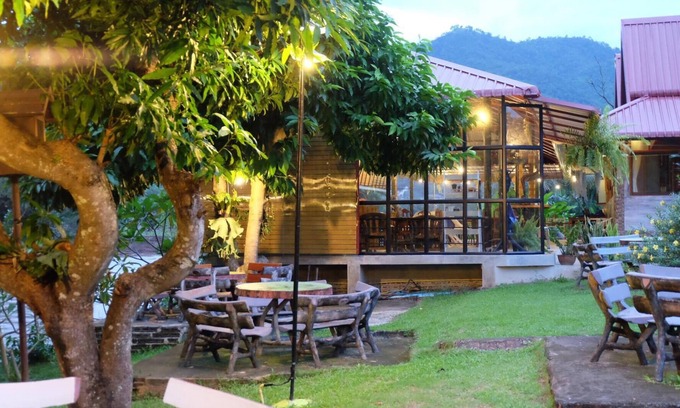 Mae Ai Hotel | Khun Mai Baan Suan Resort