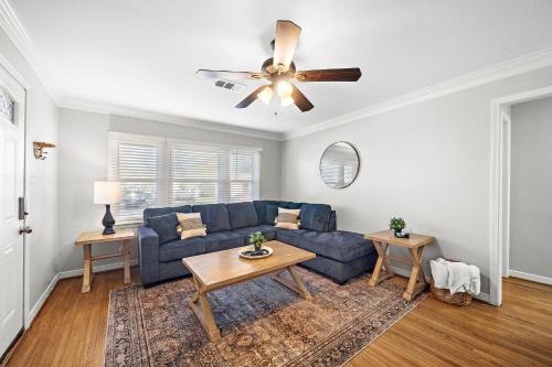 Pasadena House | Kick Back & Relax WiFi Desk Smart TVs Tire swing