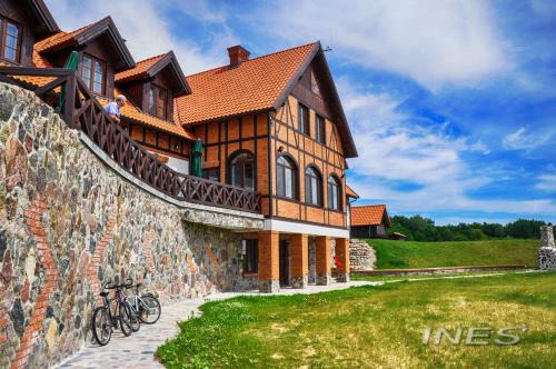 Jeziorany Hotel | Kikity Siedlisko z lądowiskiem